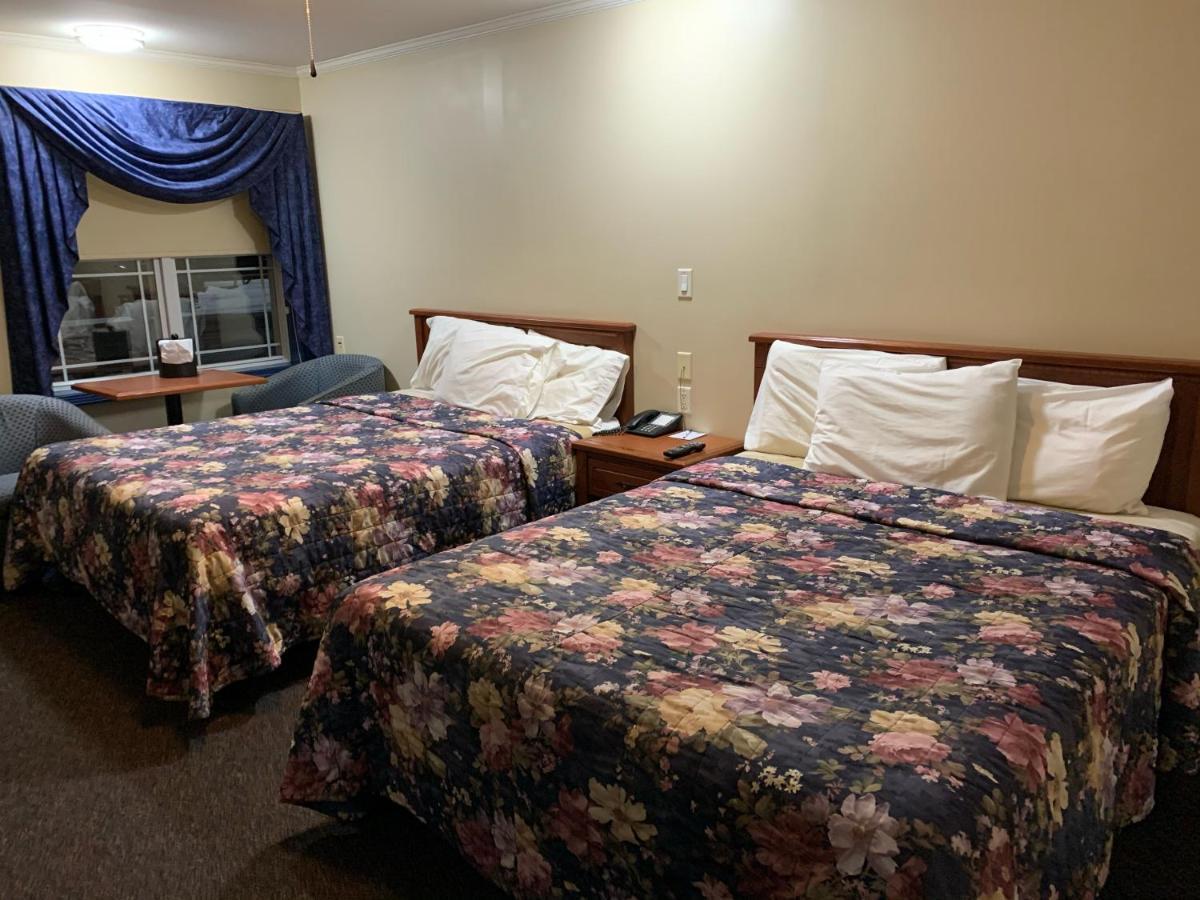 Travelodge By Wyndham Frédéricton Extérieur photo