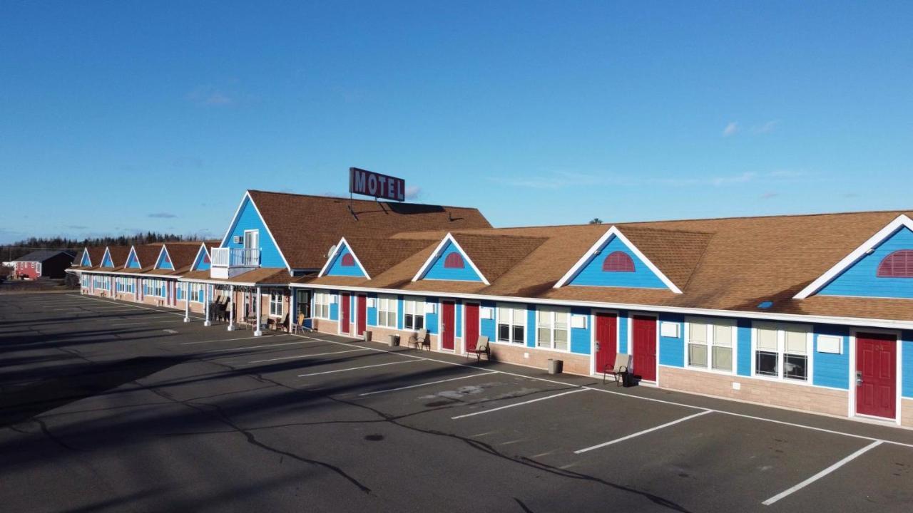 Travelodge By Wyndham Frédéricton Extérieur photo